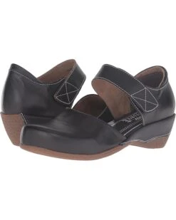 L'Artiste by Spring Step Gloss | Heels